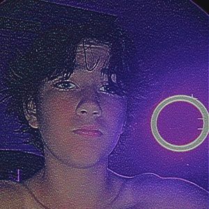 Meet your Posher, Nicholas